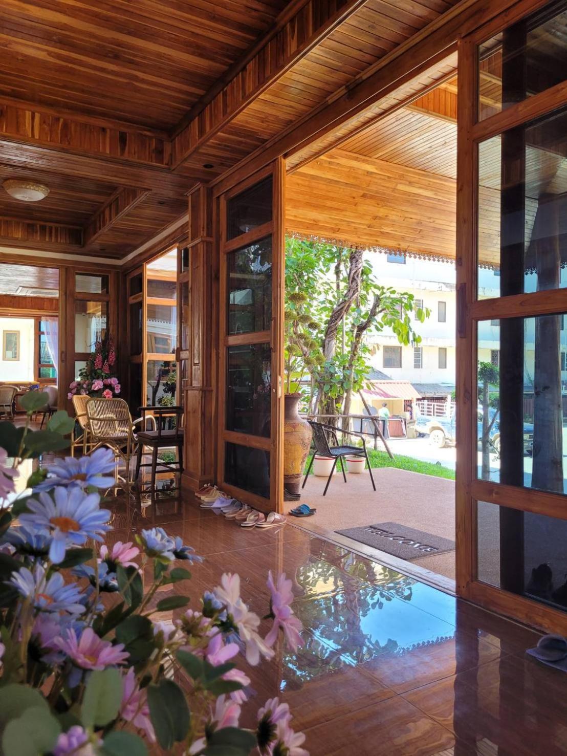 Kum-Chan House Hotel Nan Kültér fotó